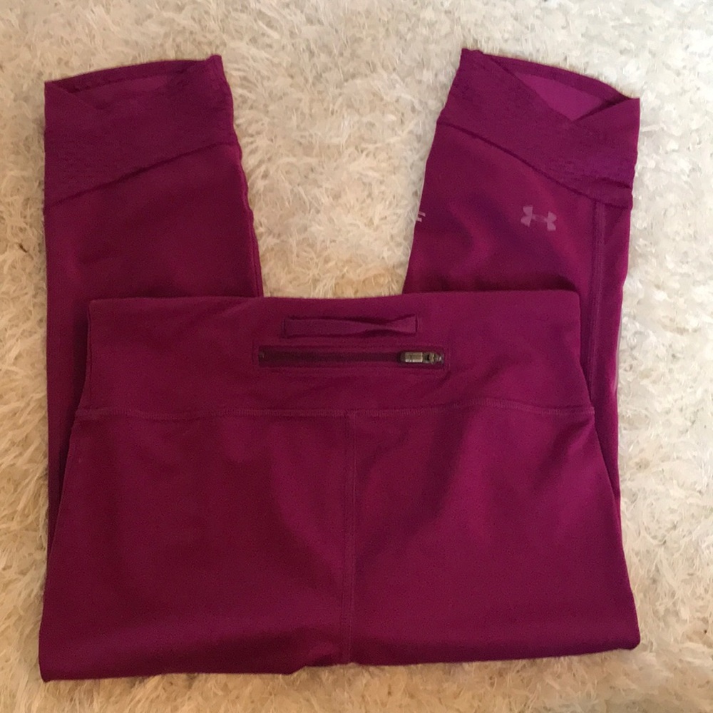 Under Armour cropped leggings size small